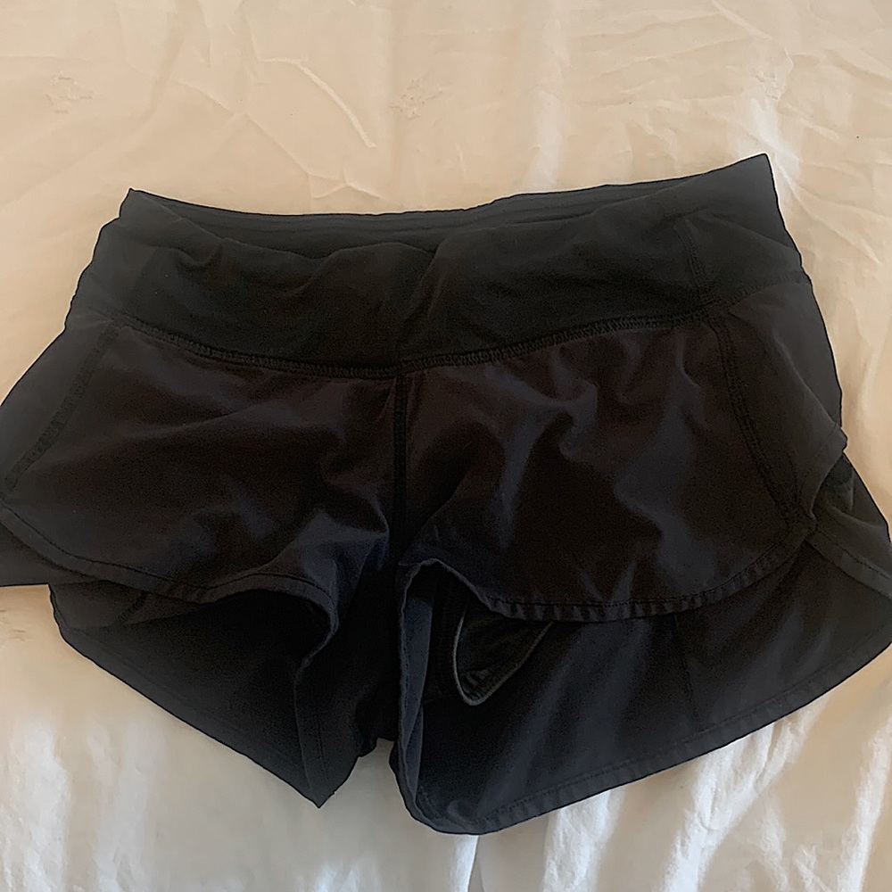 Lululemon shorts black